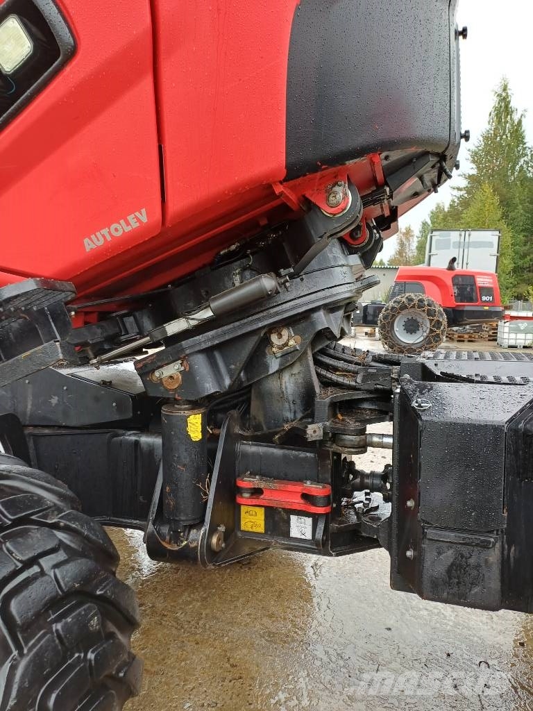 Komatsu 901 XC حصادات