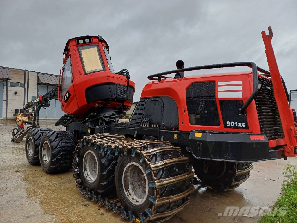 Komatsu 901 XC حصادات