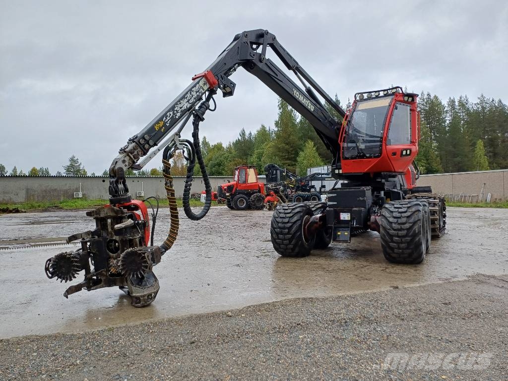 Komatsu 901 XC حصادات