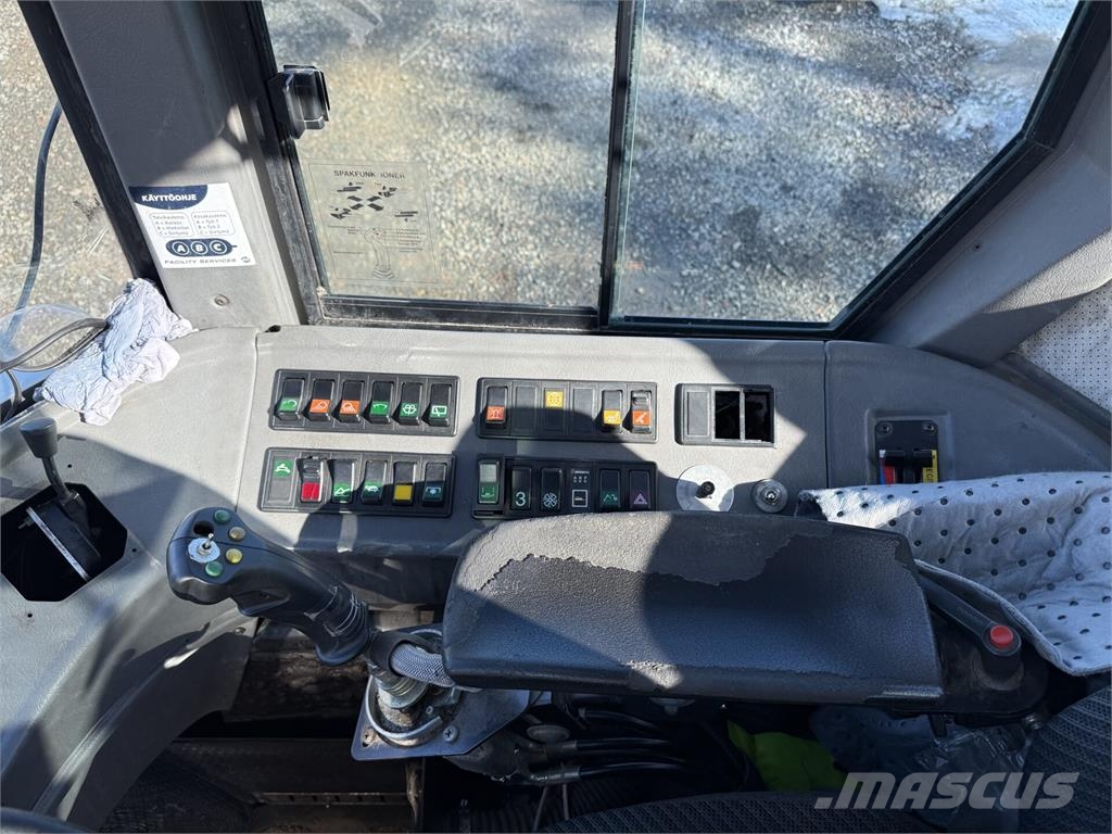 Lundberg 345 LS Maszyny komunalne
