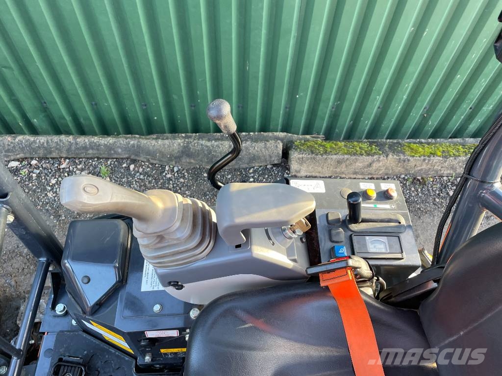 Hitachi ZX 17 U-6 Εκσκαφάκι (διαβολάκι) < 7t