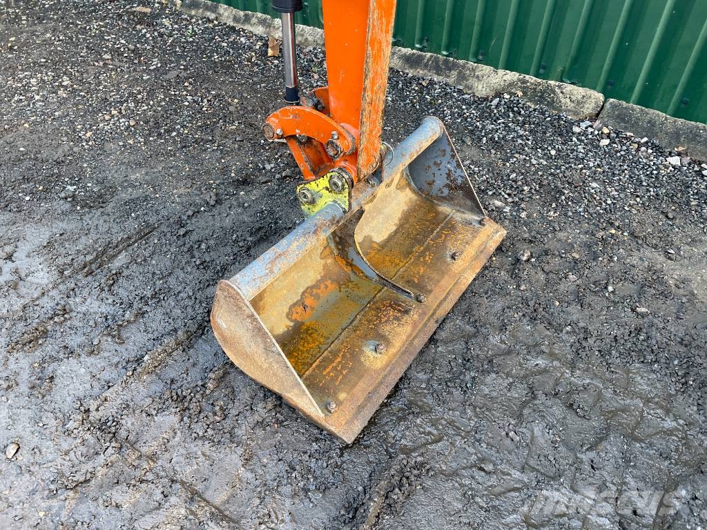 Hitachi ZX 17 U-6 Εκσκαφάκι (διαβολάκι) < 7t