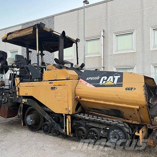 CAT AP 655 D Strassenfertiger