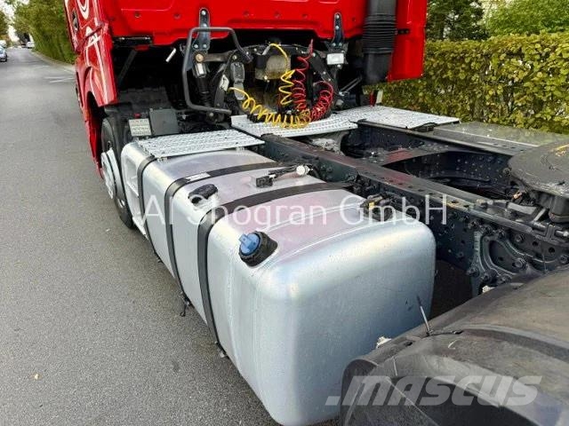 Mercedes-Benz Actros 1845 Big Space/Standklima/Euro6 牵引车