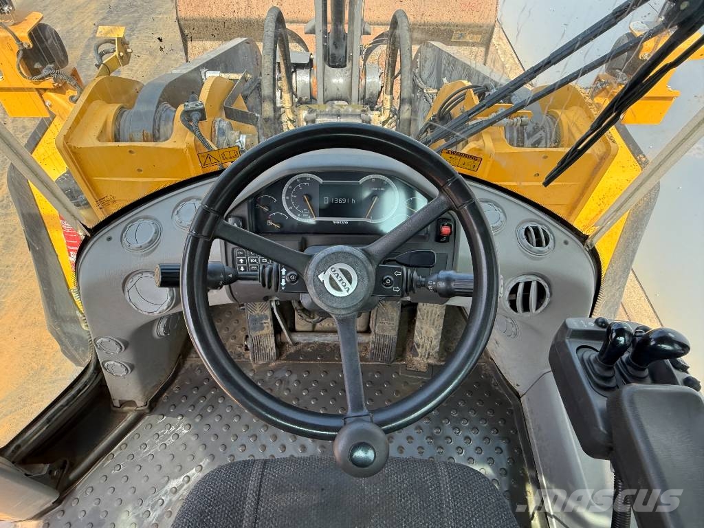 Volvo L180H - Automatic Greasing / Camera Wielladers