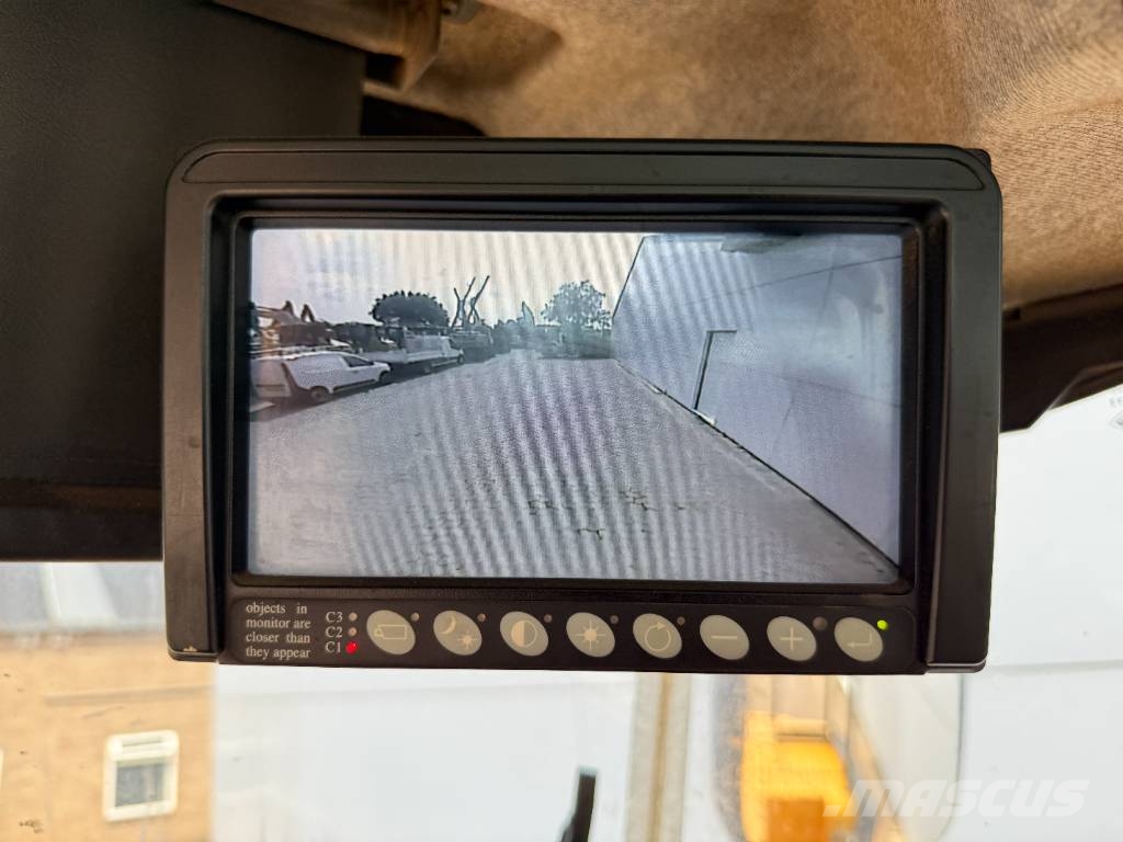 Volvo L180H - Automatic Greasing / Camera Wielladers