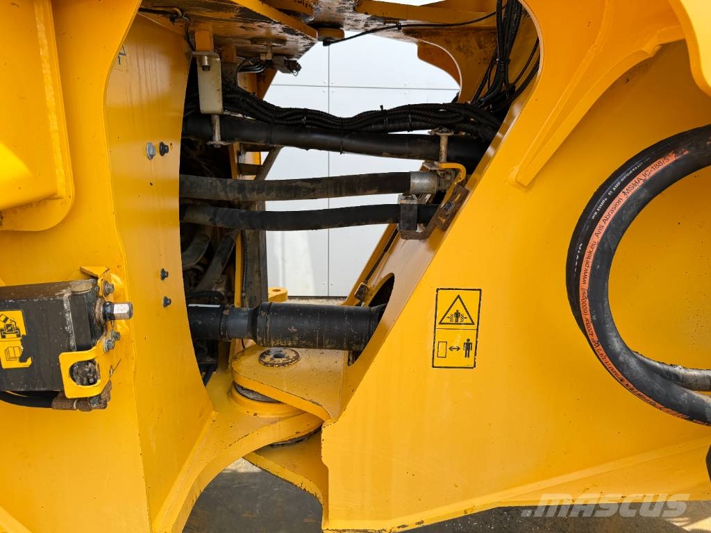 Volvo L180H - Automatic Greasing / Camera Wielladers