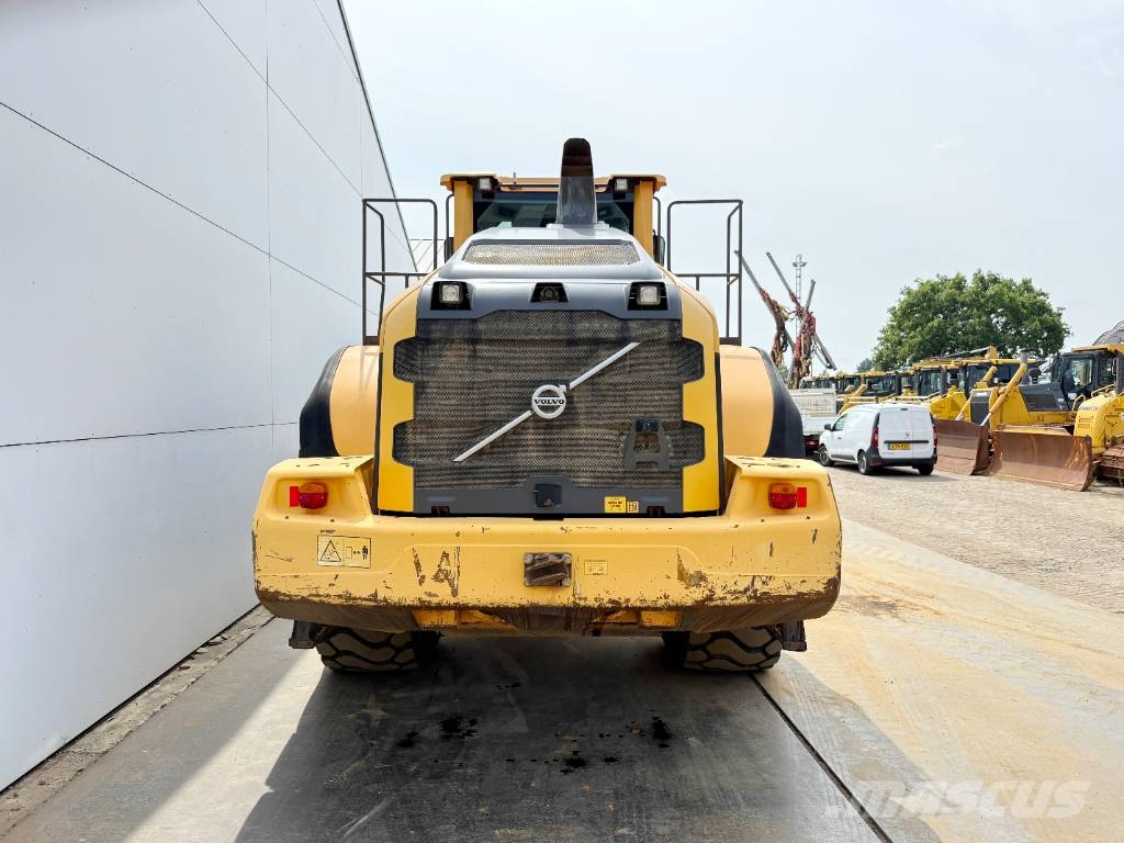 Volvo L180H - Automatic Greasing / Camera Wielladers