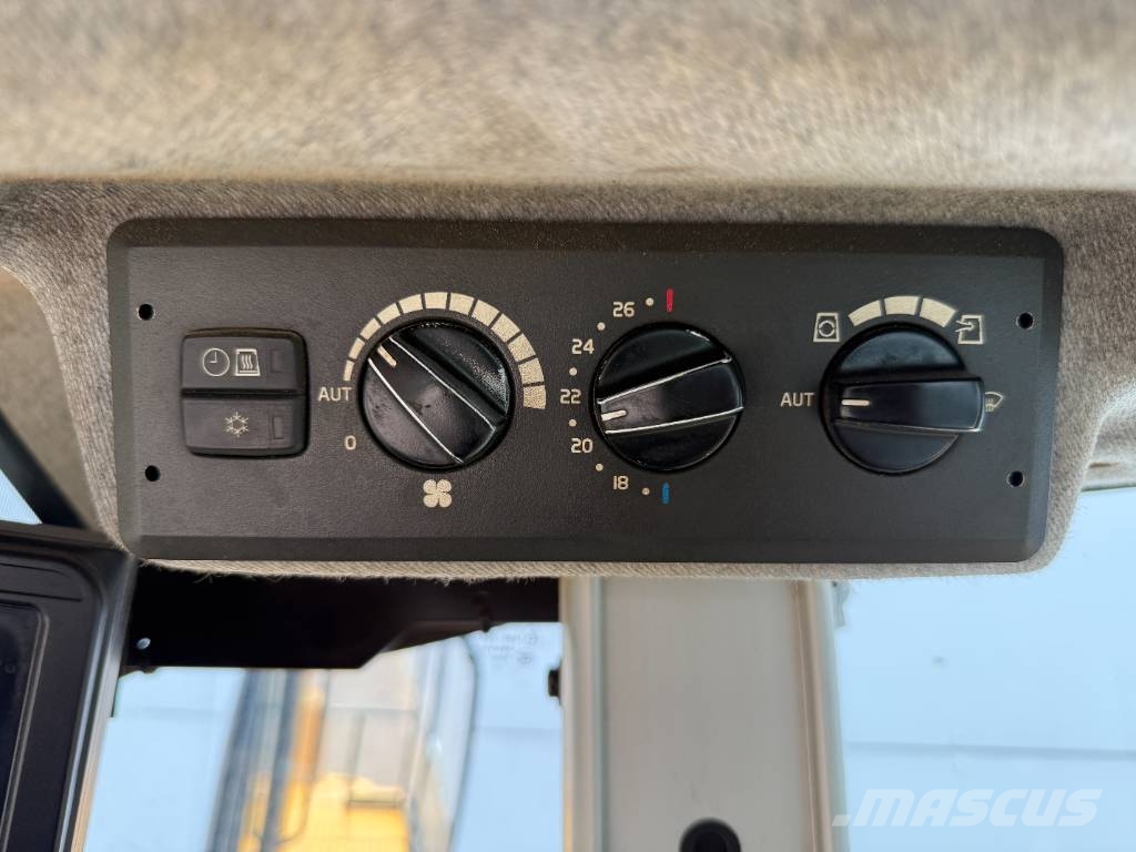 Volvo L180H - Automatic Greasing / Camera Wielladers