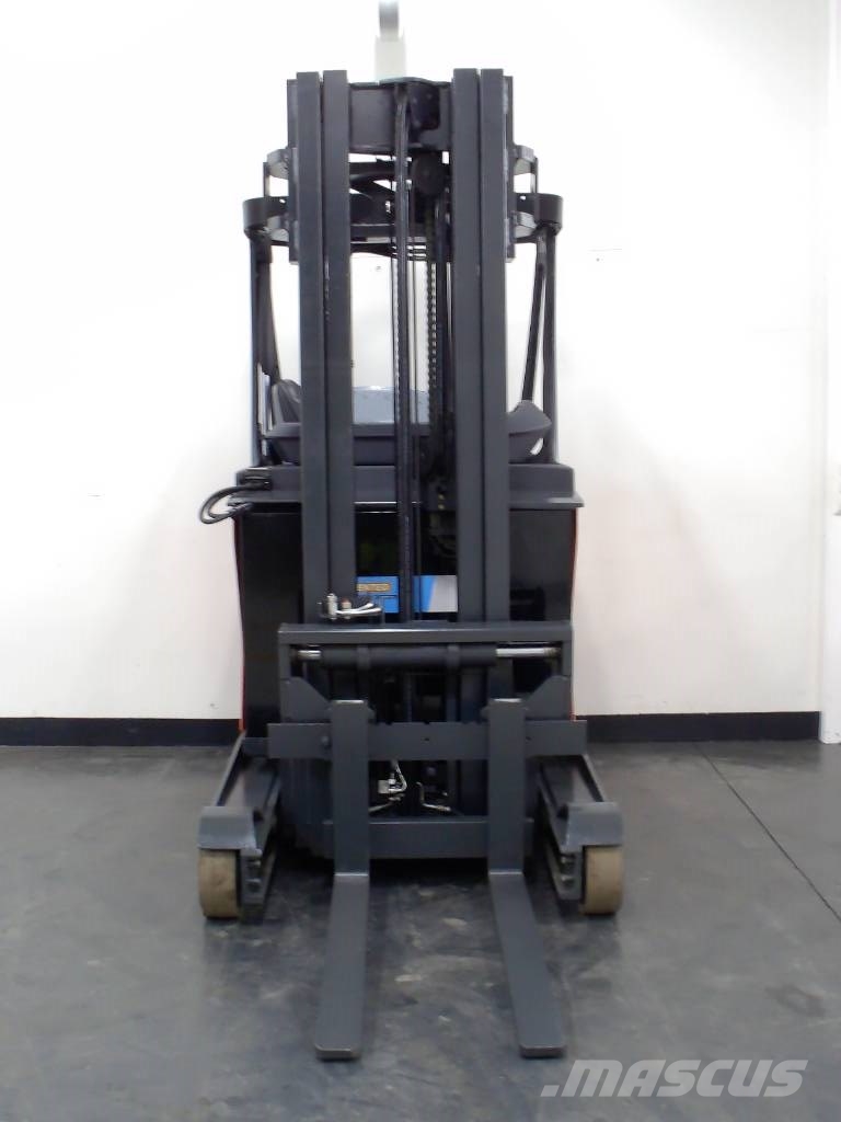 Linde R16NHD-01 Skyvemasttruck
