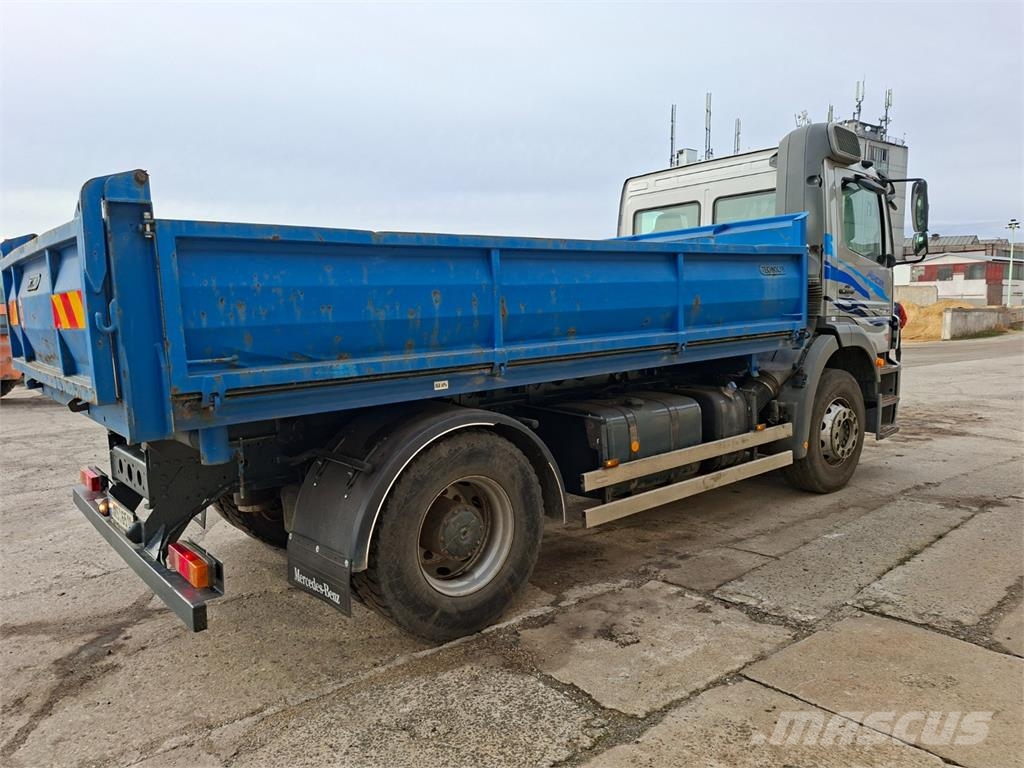 Mercedes-Benz AXOR 1829 L Tipper trucks