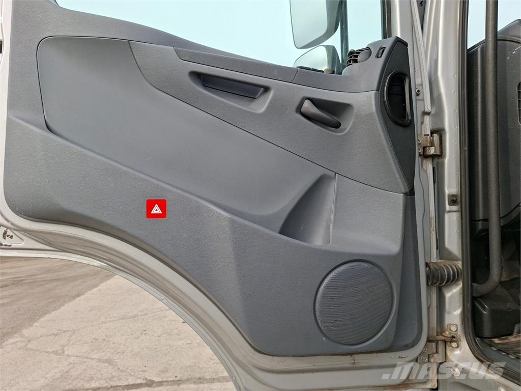 Mercedes-Benz AXOR 1829 L Tipper trucks