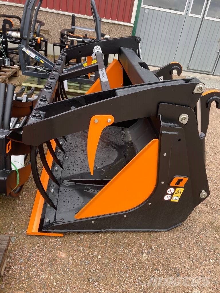 Ålö MULTIBENNE XL 230 ST-BM 動物進料機