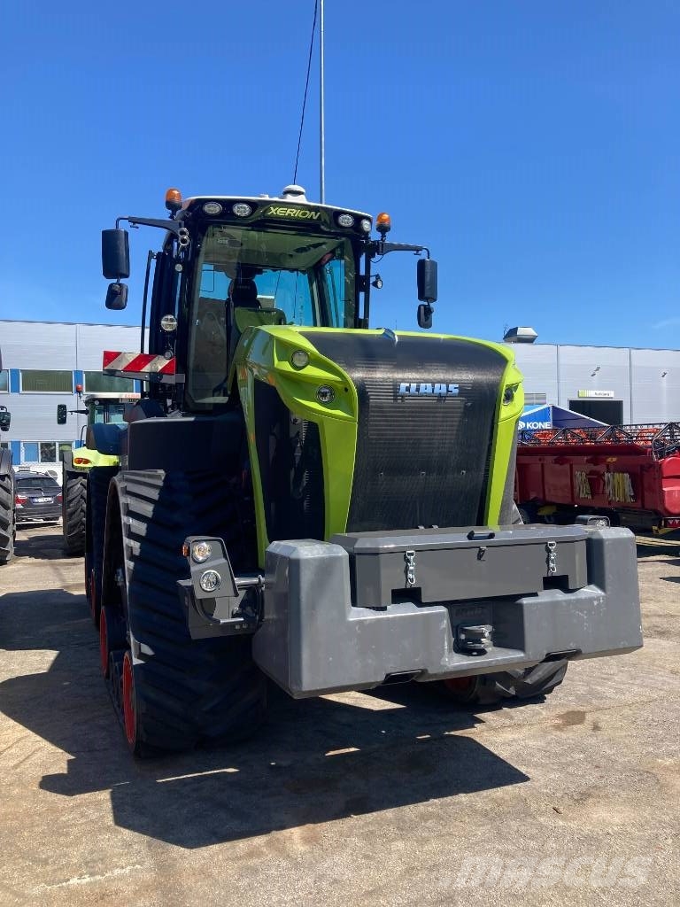 CLAAS XERION 5000 TRAC TS Traktorer