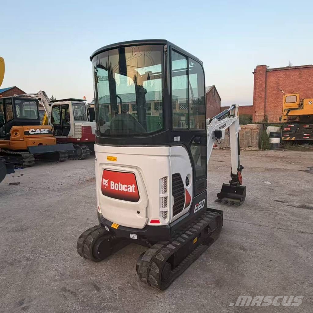 Bobcat E 20 Mini bagri <7t