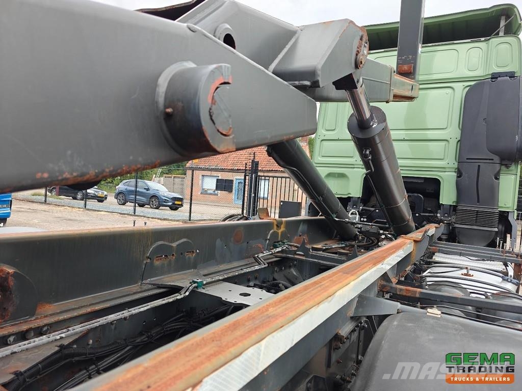 DAF XF 460 FAR 6x2 Spacecab Euro6A - VDL Hooklift Syst Vinçli kamyonlar