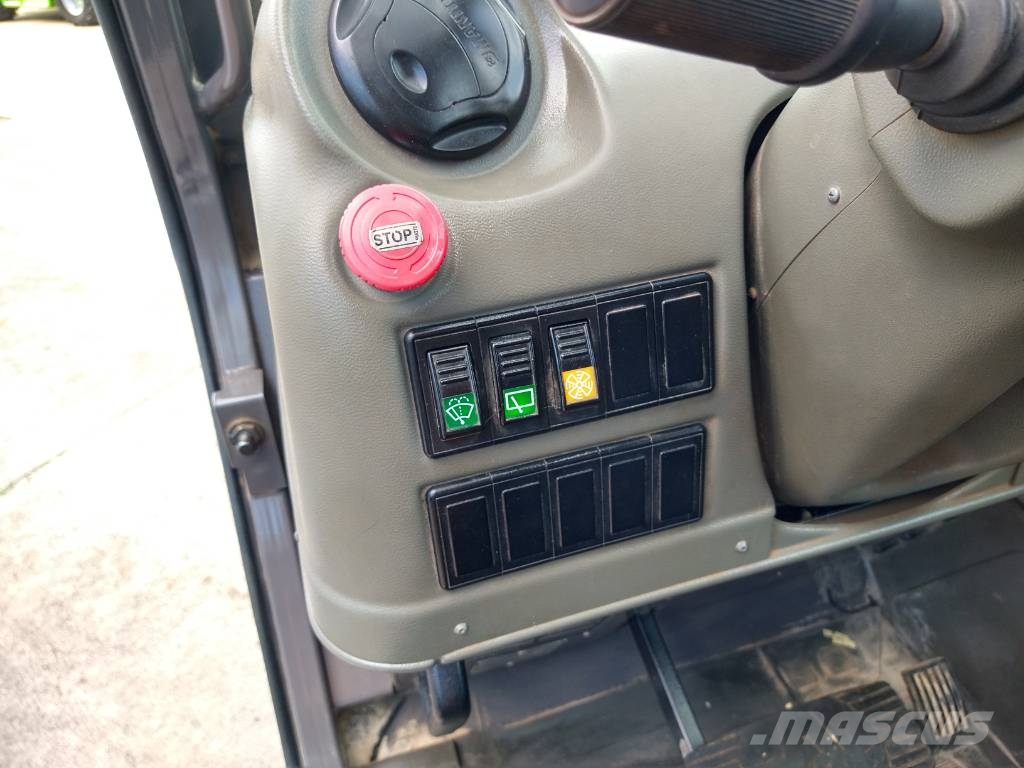 Manitou MRT 1840 Easy (532) مناولات متداخلة