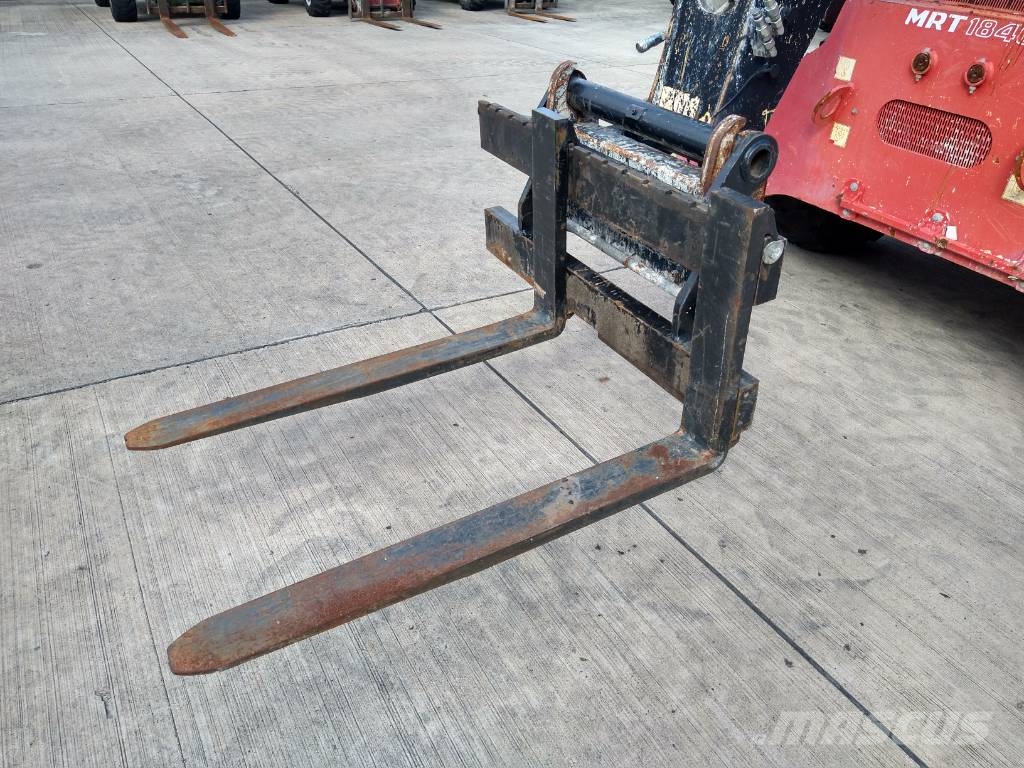 Manitou MRT 1840 Easy (532) مناولات متداخلة