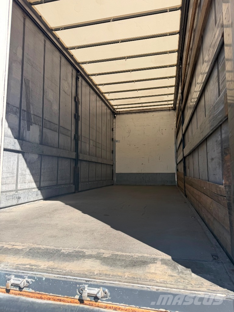Mercedes-Benz 2648 Camiones de caja de lona