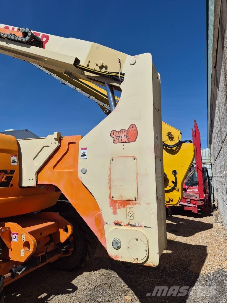 JLG 800 AJ Zglobne dvižne ploščadi
