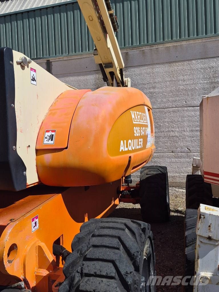 JLG 800 AJ Zglobne dvižne ploščadi