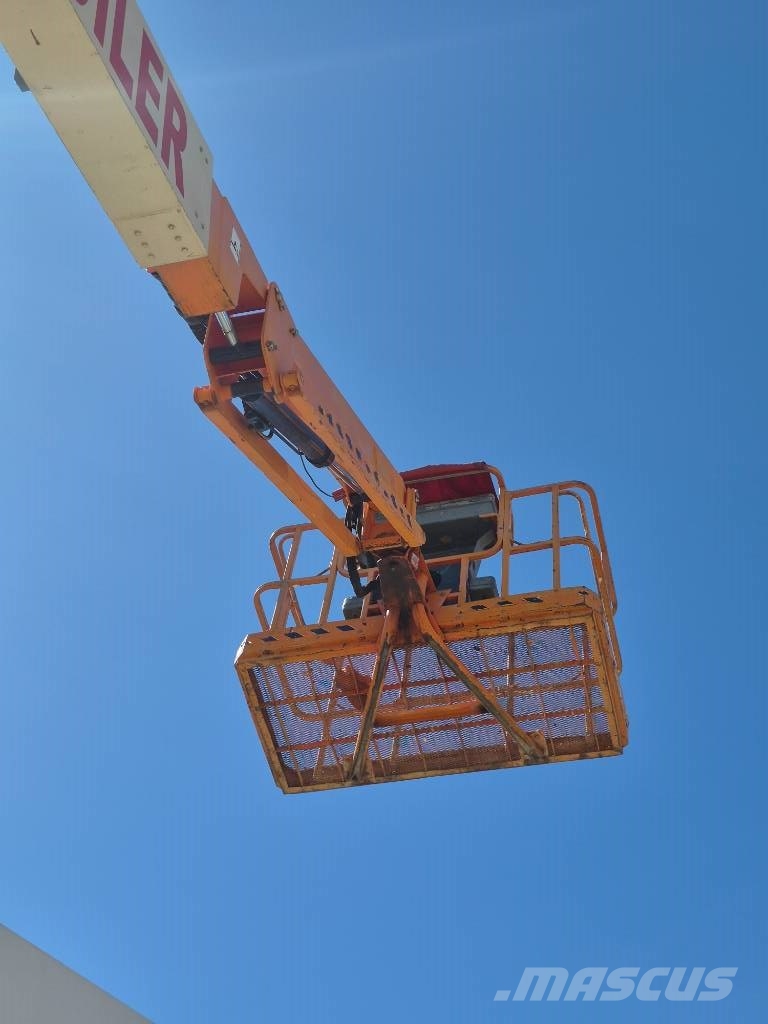 JLG 800 AJ Zglobne dvižne ploščadi