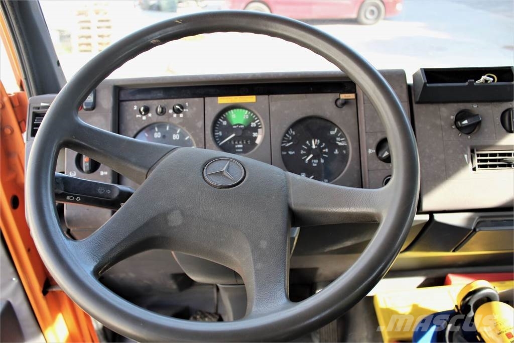 Mercedes-Benz 809 / WUMAG LKW-Arbeitsbühnen