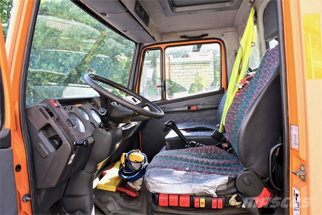 Mercedes-Benz 809 / WUMAG LKW-Arbeitsbühnen