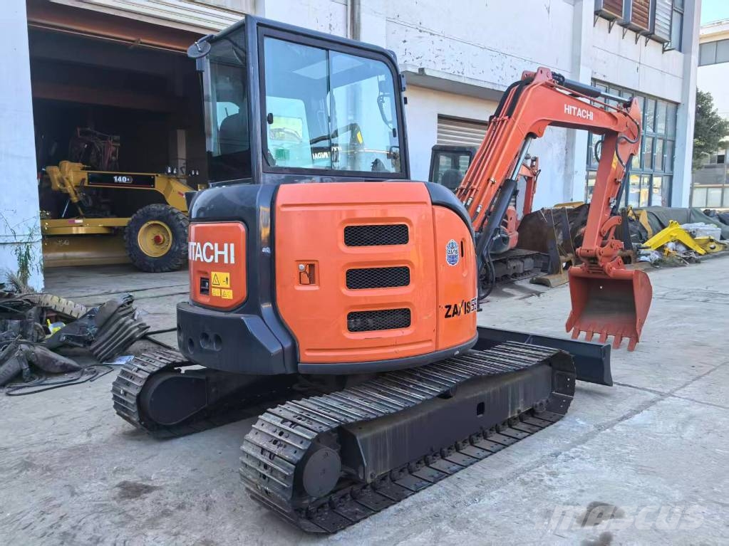 Hitachi ZX 55 U-5 حفارات صغيرة أقل من 7 طن (حفارات صغيرة)
