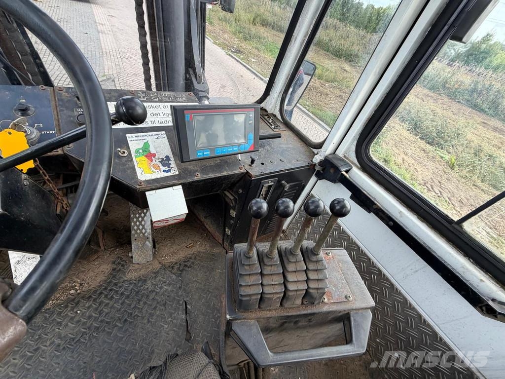 Svetruck 20-120 Forklift - Side Sift - 20 Ton Lifting - 6 C Chariots diesel