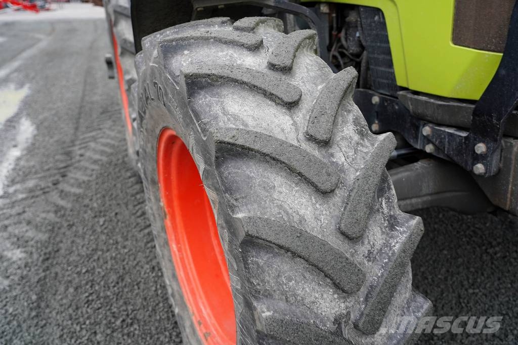 CLAAS ARION 410 CIS / DFX926 Traktori