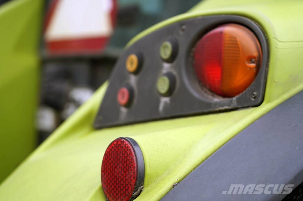 CLAAS ARION 410 CIS / DFX926 Traktori
