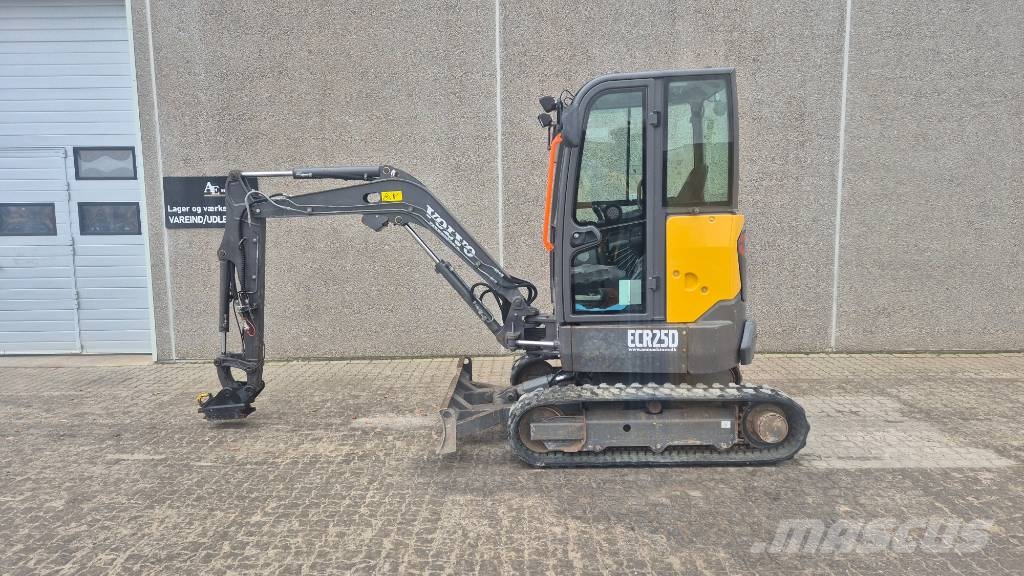 Volvo ECR 25 D Mini bageri <7t