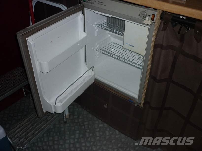 Renault MIDLINER M230 Camiones para transporte de animales