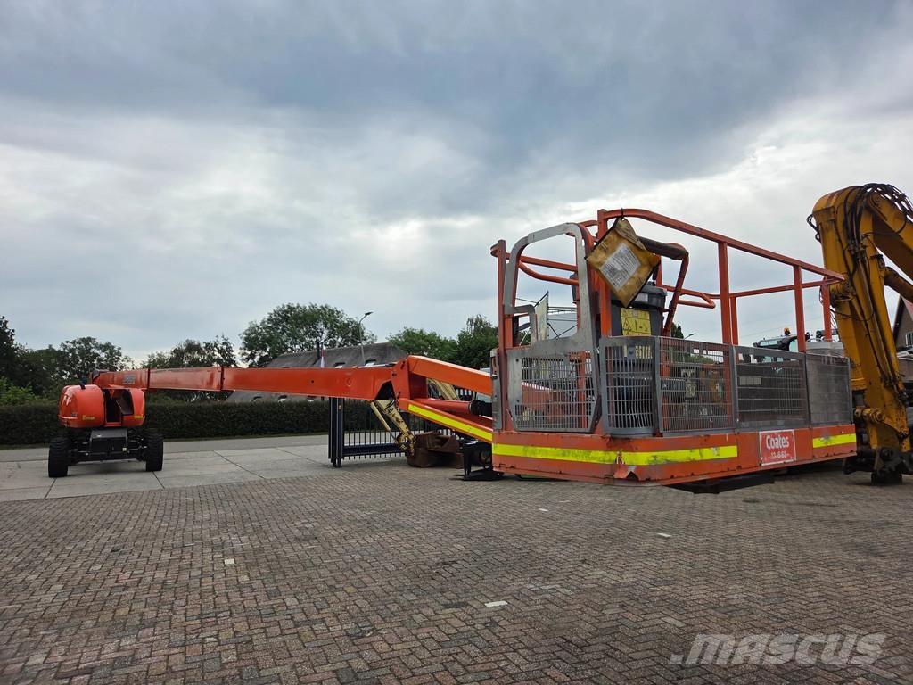 JLG 660SJ 4x4X4, met 1904 uur Telescoophoogwerkers
