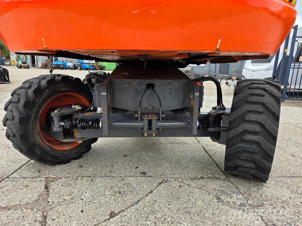 JLG 660SJ 4x4X4, met 1904 uur Telescoophoogwerkers