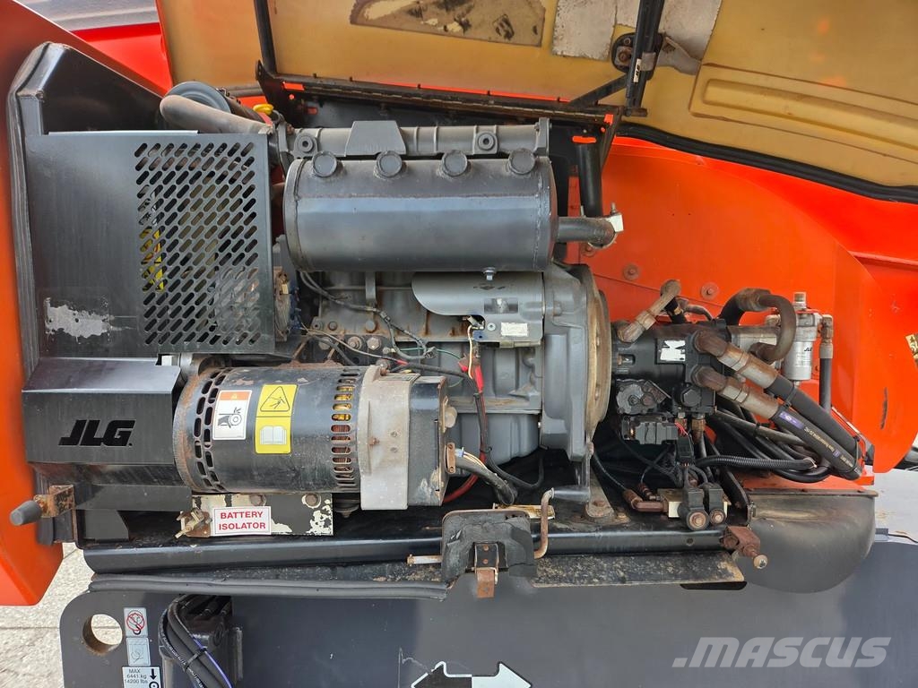 JLG 660SJ 4x4X4, met 1904 uur Telescoophoogwerkers