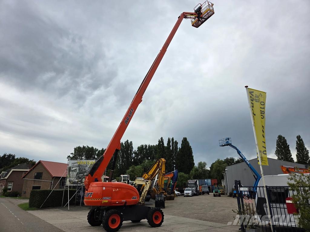 JLG 660SJ 4x4X4, met 1904 uur Telescoophoogwerkers