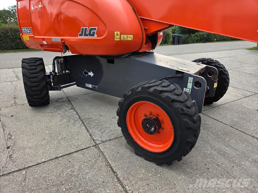 JLG 660SJ 4x4X4, met 1904 uur Telescoophoogwerkers