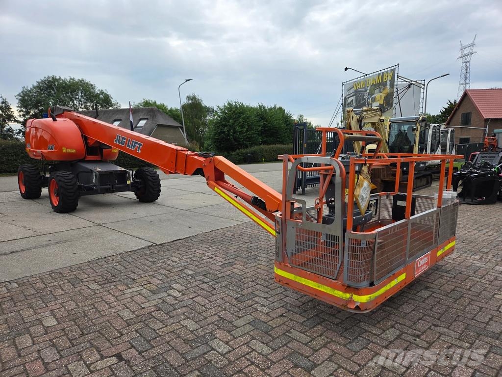 JLG 660SJ 4x4X4, met 1904 uur Telescoophoogwerkers