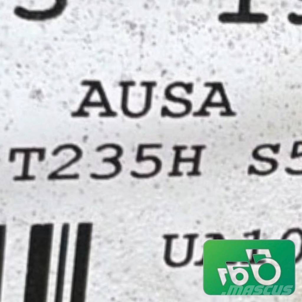 Ausa T235H Mast Arm Boom Шасі