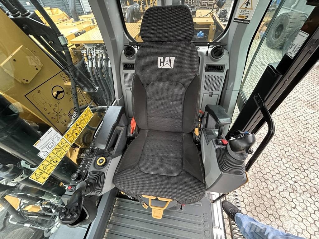 CAT M314-07 Bagri na kolesih