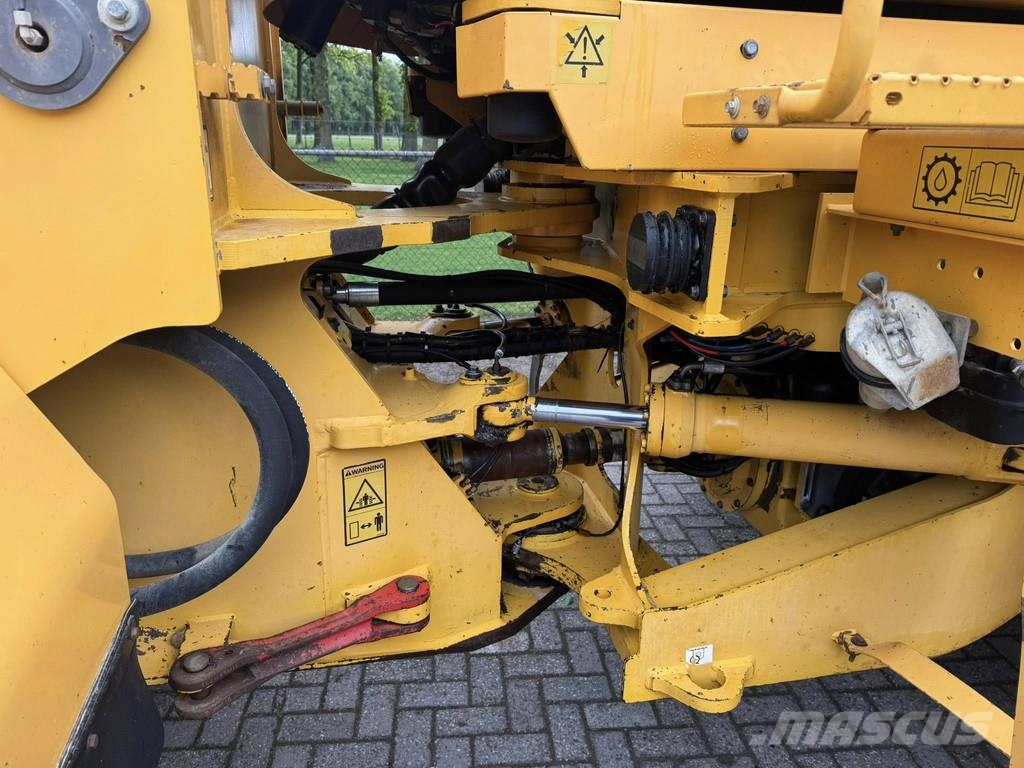 Volvo L180E Loader shovel Cargadoras sobre ruedas