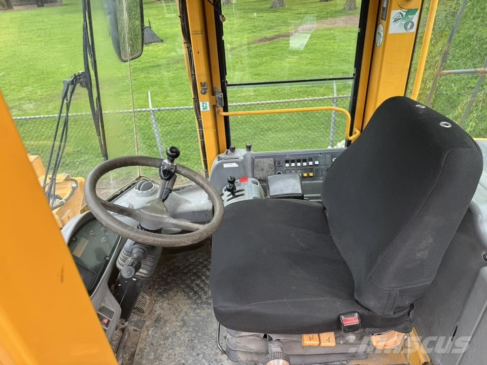 Volvo L180E Loader shovel Cargadoras sobre ruedas