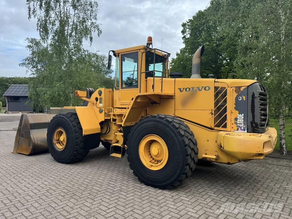 Volvo L180E Loader shovel Cargadoras sobre ruedas