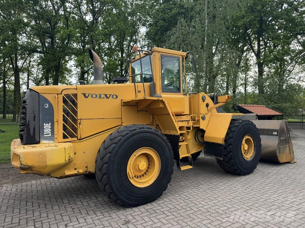 Volvo L180E Loader shovel Cargadoras sobre ruedas