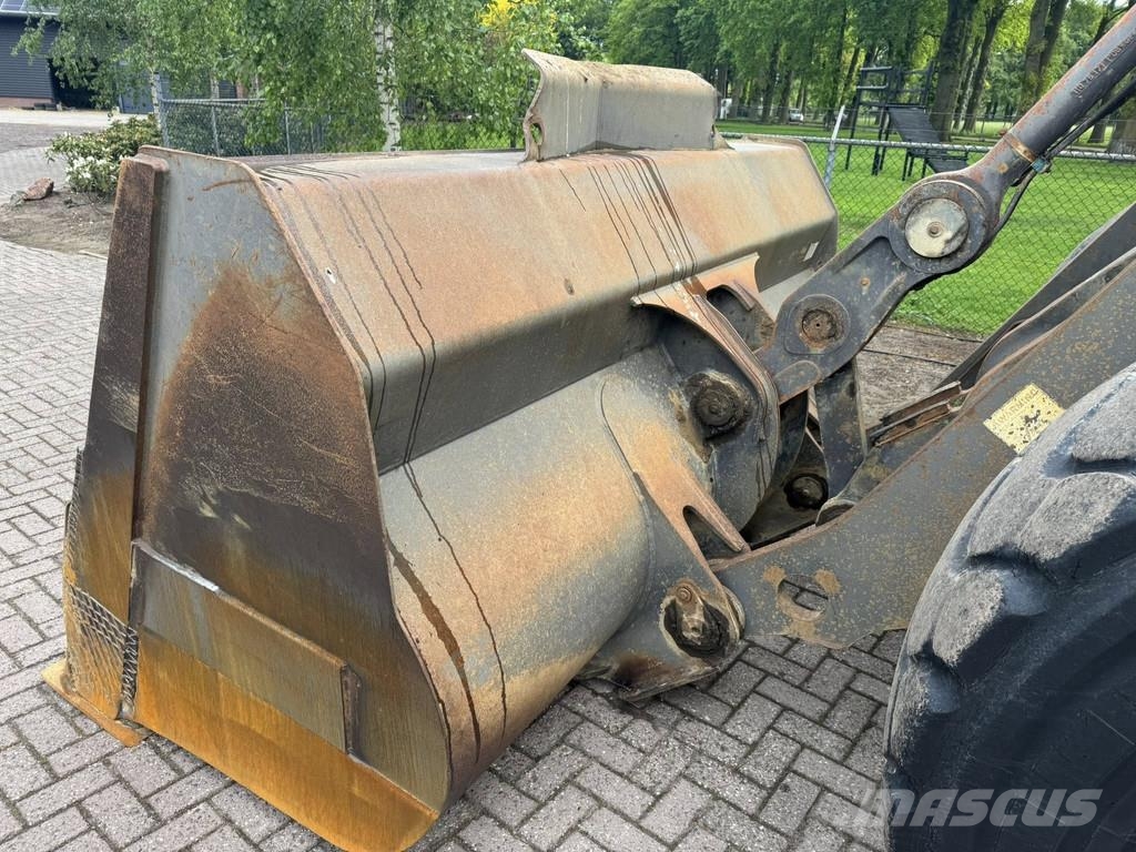 Volvo L180E Loader shovel Cargadoras sobre ruedas