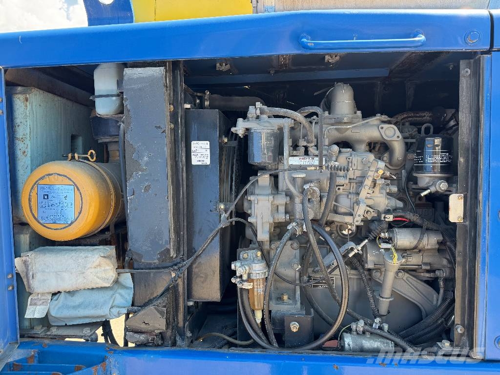 Aichi SP 21 AJ Teleskoparbeitsbühne Allrad 4x4 Telescoophoogwerkers