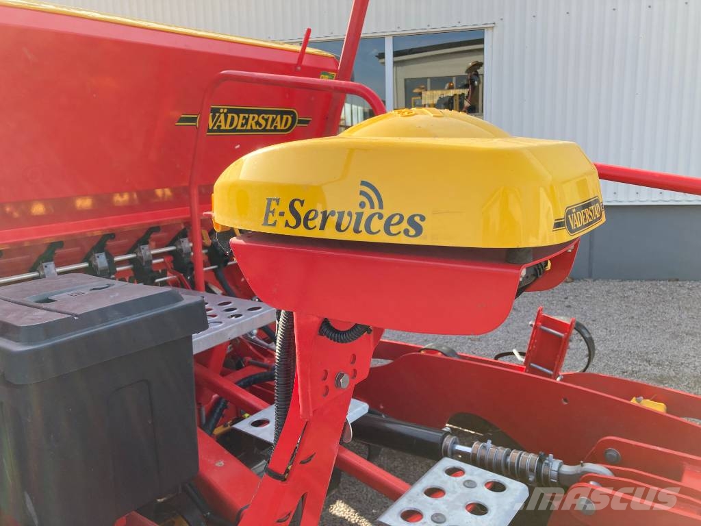 Väderstad Rapid RD 400 C med biodrill مثاقيب مدمجة