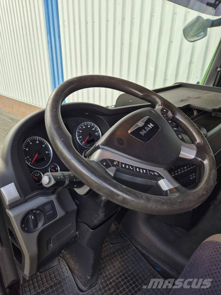 MAN TGX 26.440 Autonkuljetusautot